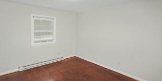 1 bedroom Condo in Cotswold Gallery 5