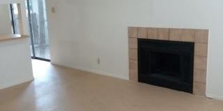Cute 2/1 duplex with a garage Gallery 6