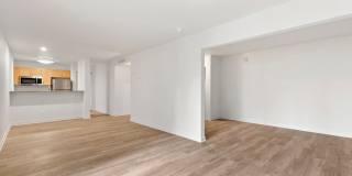 Avia Apartments on Pike Gallery 57