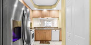 1137 Van Loon Commons Circle Gallery 5