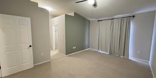 Gated Townhome 3-Bedrooms 2.5-Bathrooms! Gallery 12