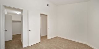 Elan Riverwalk Gallery 26