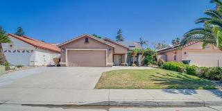 Spacious 5BD/2BA Home in Bakersfield's 93312 — Pool, Solar & Small Pets Welcome! Gallery 1