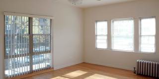 5528 S. Cornell Avenue Gallery 5