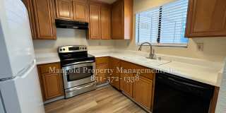 Tanglewood Condominium With Beautiful Bay Views, Fireplace, and Private Deck!! Gallery 6