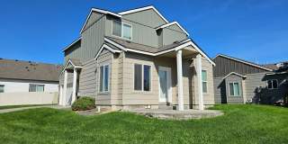 *360 TOUR AVAILABLE* Beautifully Remodeled 2-Story Home Available Now! Gallery 1