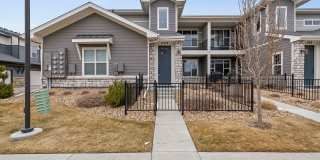 Move-In Ready, 3BR/2BA Townhome in Loveland with Modern Finishes Gallery 1