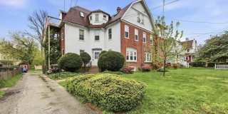 48 East Stewart Avenue Gallery 1