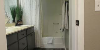 Lompoc Village Townhouse Gallery 9