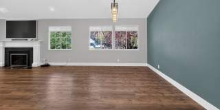Gorgeous 4 Bedroom PLUS Spacious Bonus Room with Pool in Desired Alamo Neighborhood Available Now! Gallery 10