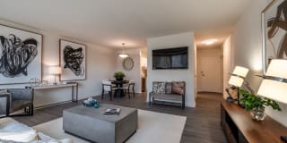 RiverHouse Gallery 44