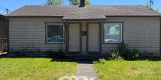 1-Bedroom Apartment for Rent – 806 1/2 Ayers Street, Kelso, WA 98626 Gallery 1