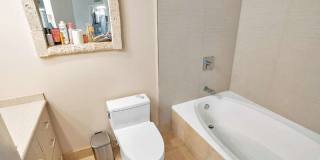 2421 Northeast 10th Street Gallery 21