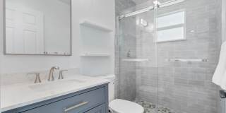 543 NE 3rd Avenue Gallery 16