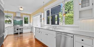 1020 15th Avenue East Gallery 31