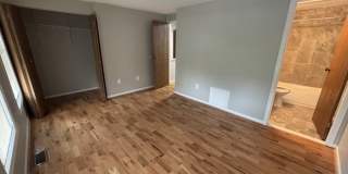 1511 Retreat Street Gallery 18