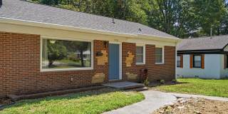 Move-in Ready 3 Bedroom Ranch Home in Eastway Park Gallery 3