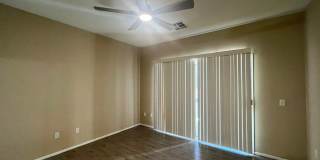 Beautiful Summerlin townhome, 3 bed, 2.5 bath, on 1st floor. Gallery 21
