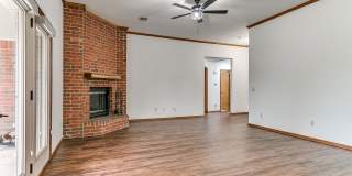 2812 Victoria Drive Gallery 43