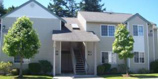 2 Bedroom 1 Bath Condo in Cordata Area! Gallery 1