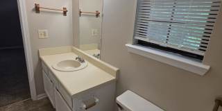 300 Handley Ct A Gallery 12