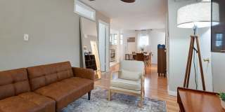 370 8th Ave Gallery 1