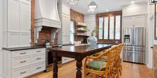 305 Harnett Street Gallery 1