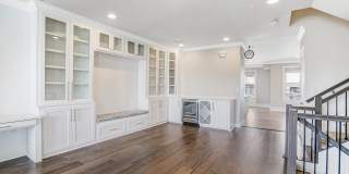 621 BLUEMONT Avenue Gallery 38