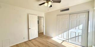 1 and 2 Bedroom Townhomes Near Downtown Tucson! Renovated with Off Street Parking! Gallery 14