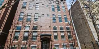 922 West Dakin Street Gallery 1