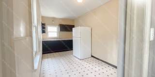 1940 Becker St Gallery 5