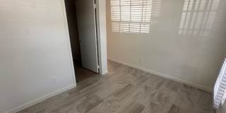 ELLIOT PLACE CONDOMINIUMS UPDATED/REMODELED GROUND FLOOR 1 BED PLUS DEN UNIT WITH 1 CAR GARAGE Gallery 16