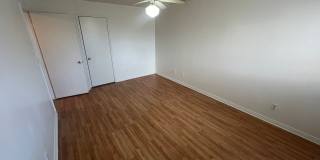 3 bedrom 2.5 bath Gated Community Townhome with community  Pool, Spa & Private Garage Gallery 23