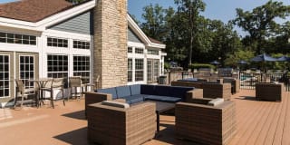 Fairlane Woods Apartments Gallery 14