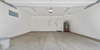 BRAND NEW 3 bed 3.5 bath townhouse Gallery 38