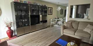 147 MARKHAM G Gallery 1