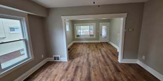 4213 Spokane Avenue - Right Gallery 1