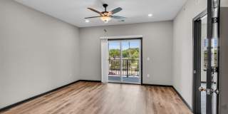 The Lofts at Old Towne Gallery 16