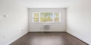 Carriage House Apartments Gallery 4