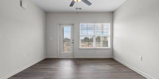 170 Grove Circle Gallery 11