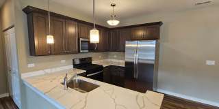 Chestnut - 2Br/2Ba Rental Home - First Floor Gallery 6