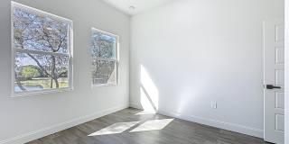 2121 BROAD WATER Drive Gallery 24