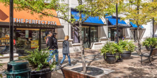 Courthouse Plaza Gallery 44