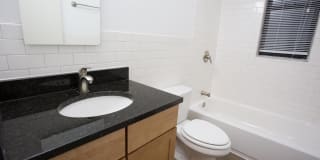 5326-5336 S. Greenwood Avenue Gallery 21