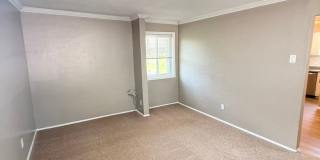 3 Bed, 1.5 Bath in Overbrook/ Brookline for rent- Huge yard and great layout! Gallery 7