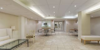 Carillon House Gallery 19