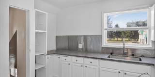 $1675 - Fitzgerlad Brick 3 Bedroom 2 Bath Gallery 12