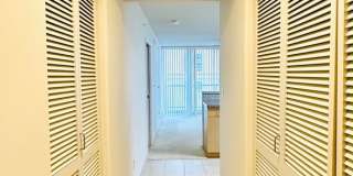 Diamond in the rough 1 bedroom with den in Honolulu! Gallery 3
