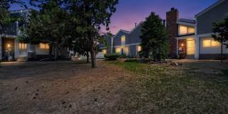 Charming 2BR Townhome in Aurora Gallery 31