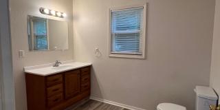 2508 N National Gallery 12